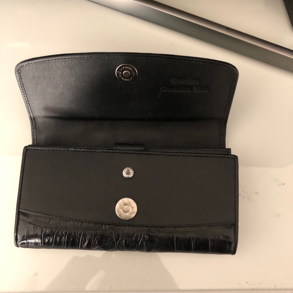 Crocodile  skin leather wallet